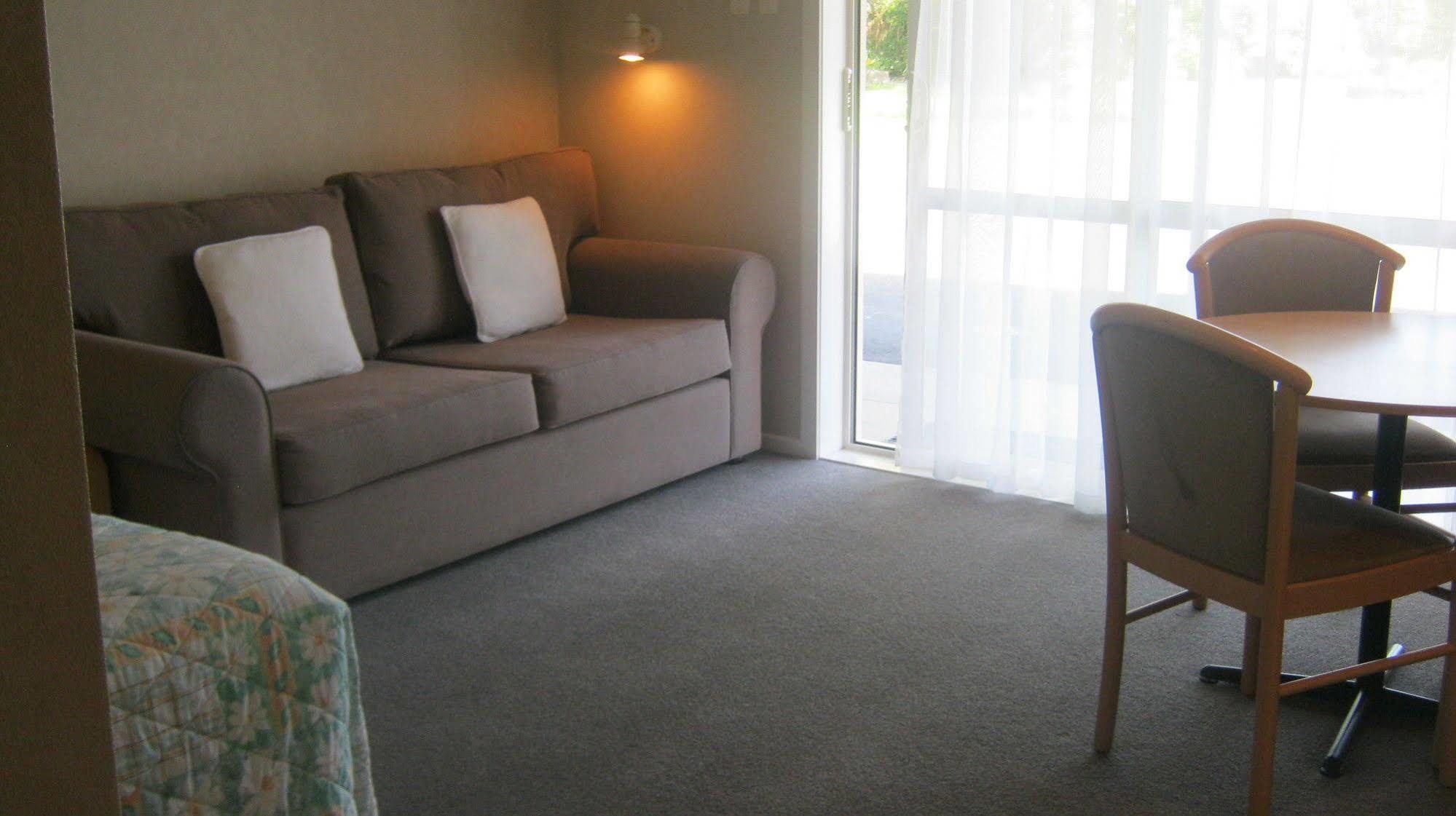 סטרטפורד Broadway Lodge Motel מראה חיצוני תמונה