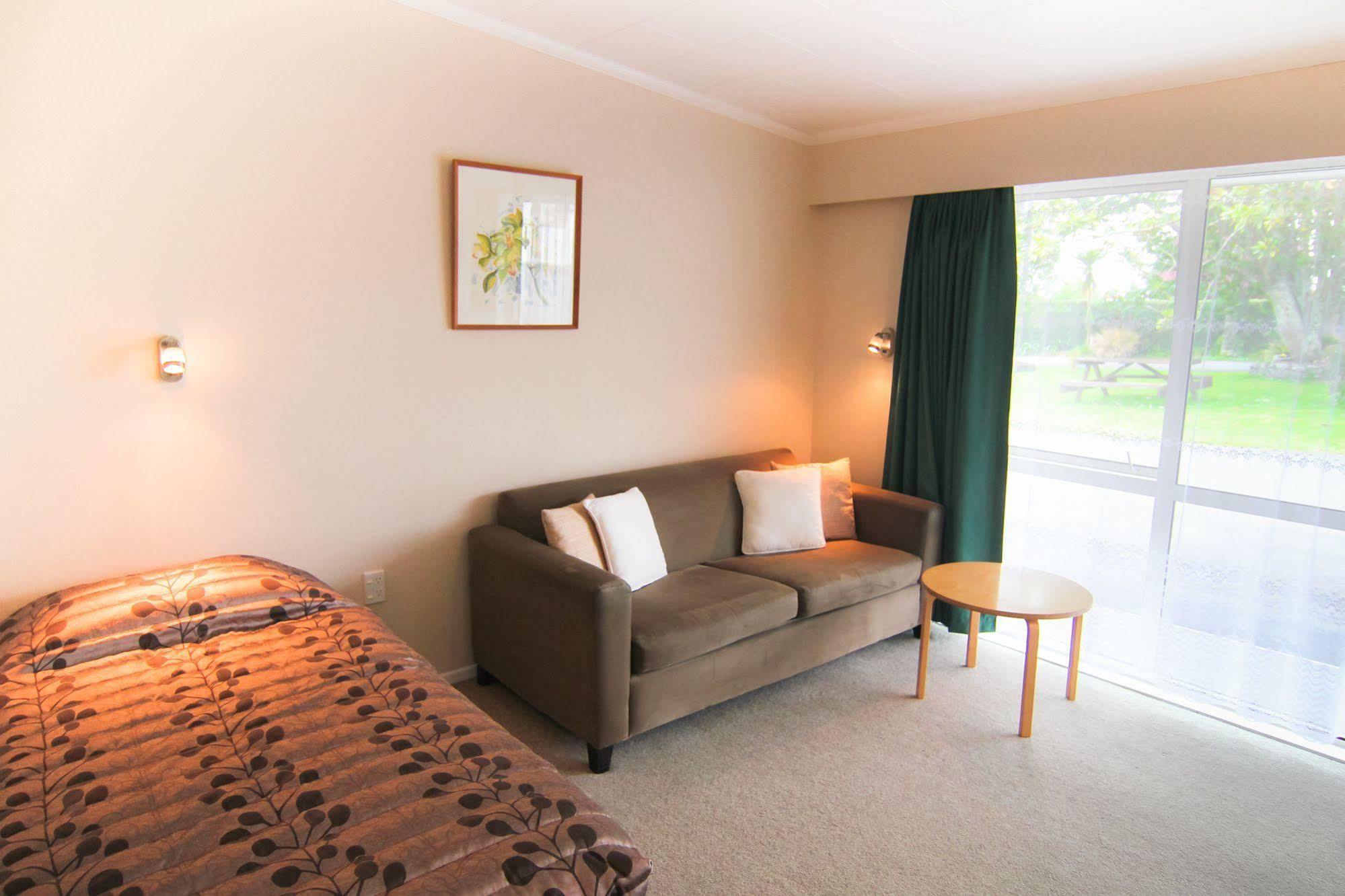 סטרטפורד Broadway Lodge Motel מראה חיצוני תמונה